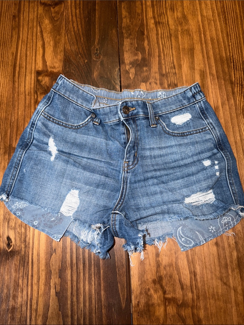 Aerie Women’s Distressed Blue Denim Shorts with Bandana Trim